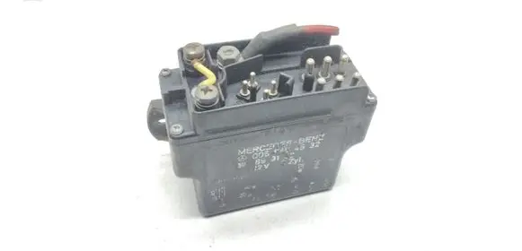 Mercedes-Benz S W140 Glow plug pre-heat relay 0055454532 899123