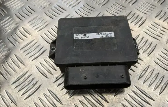 BMW 5 F10 F11 Hand brake control module EB686380001