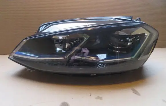 Volkswagen Golf VII Headlight/headlamp 5G1941081B