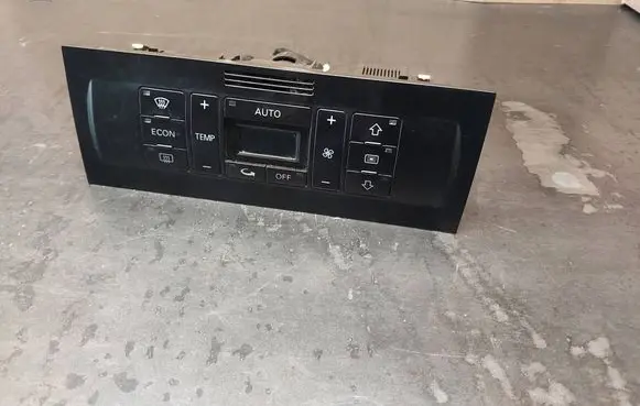Audi A3 S3 8L Climate control unit 8L0820043H