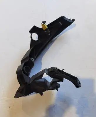 Audi A4 S4 B8 8K Headlight/headlamp mounting bracket 8K0805607L 2002837