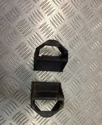 BMW X3 F25 Radiator mount bracket 7593779
