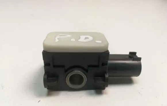 Mercedes-Benz ML W164 Airbag deployment crash/impact sensor 0038202826