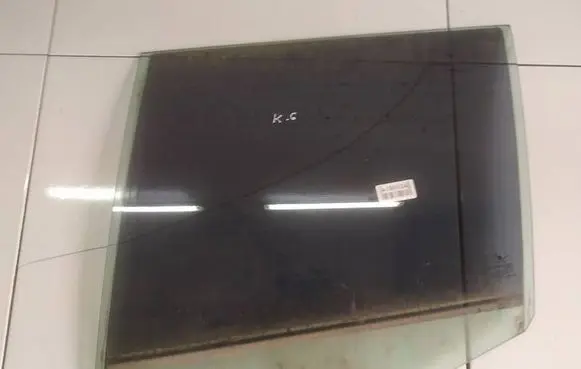 Saab 9-5 Rear door window glass AS2