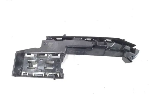 Skoda Octavia Mk4 Front bumper mounting bracket 5E3807041