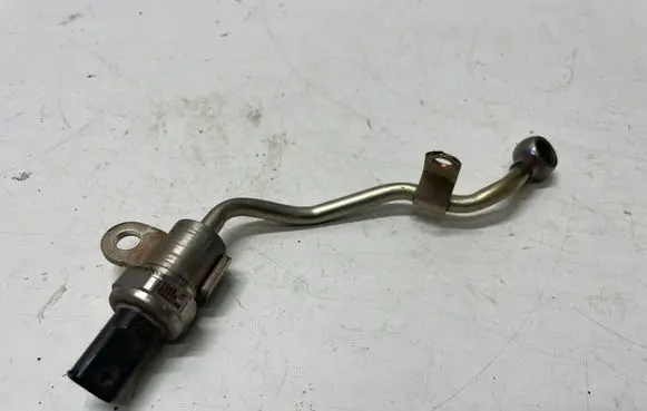 BMW 3 G20 G21 Exhaust gas pressure sensor 8579973