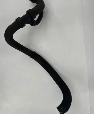 Volvo S80 Engine coolant pipe/hose S8000102