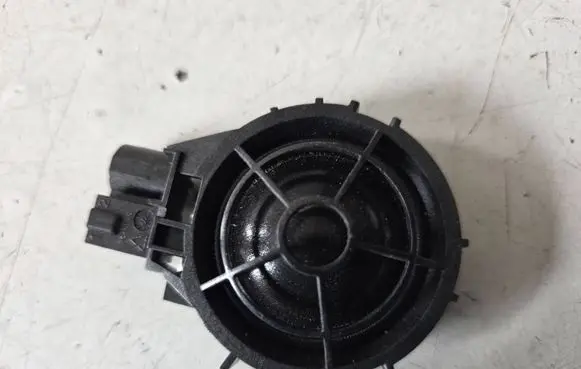 Audi A3 S3 8V Front door high frequency speaker 8V0035398A
