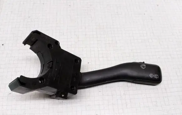 Volkswagen Golf IV Wiper control stalk
