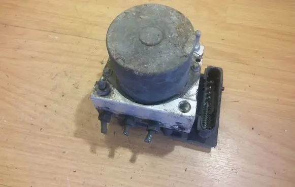 Nissan Almera N16 ABS Pump 0265231415 0265800330