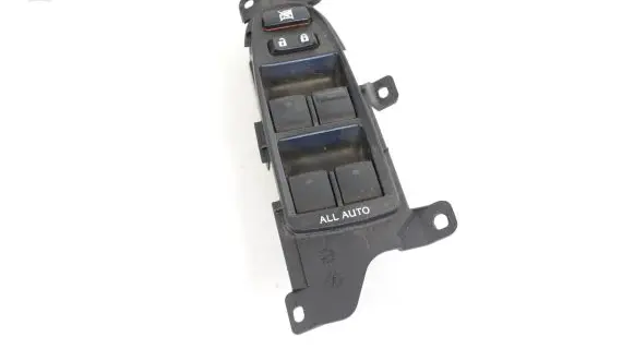 Lexus GS 300 350 430 450H Electric window control switch 8404030210
