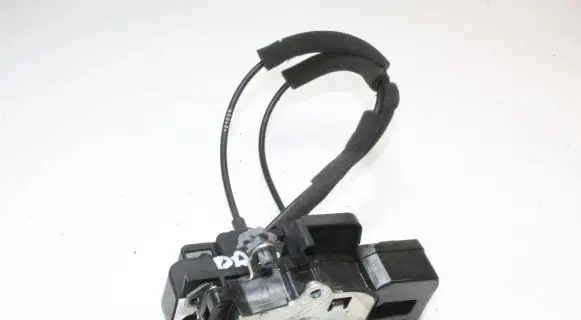Chevrolet Captiva Front door lock