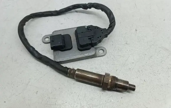 Mercedes-Benz Sprinter W906 Lambda probe sensor A0009053403 5WK96681C 0009053403