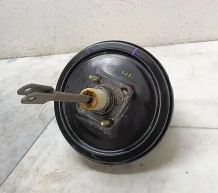 Opel Astra G Brake booster 90498034 F49N