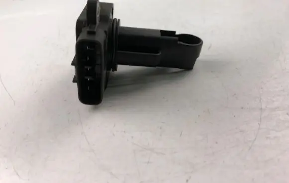 Toyota Avensis Verso Mass air flow meter 2220422010