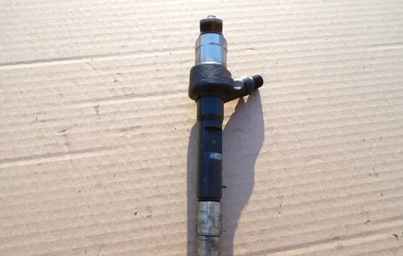 Mazda 6 Fuel injector R2AA13H50