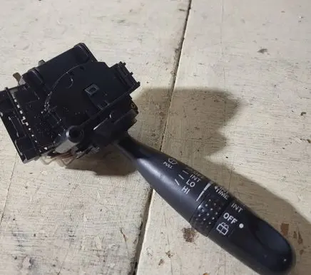Toyota Corolla E120 E130 Wiper control stalk 173647