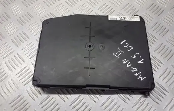 Renault Megane II Fuse box set 8200780018