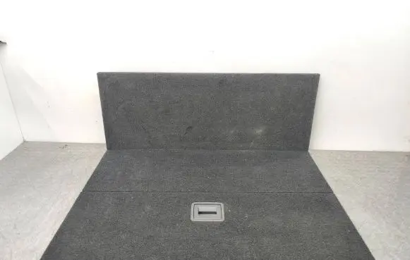 Trunk/boot floor carpet liner