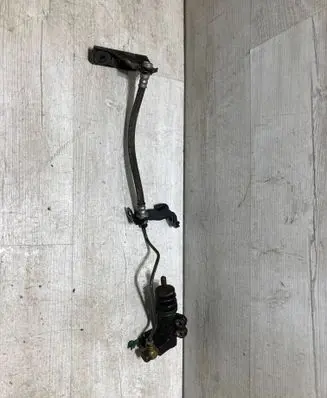 Clutch slave cylinder