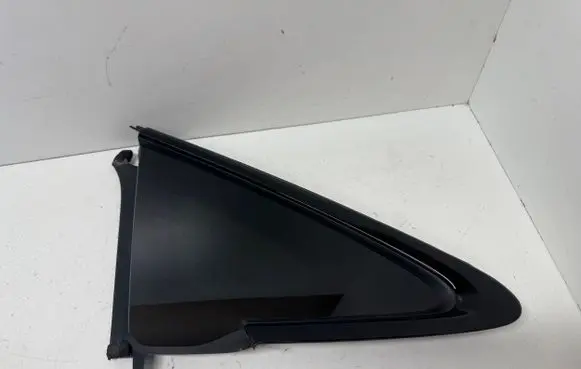 Audi E-tron GT Rear side window 4J3845297E