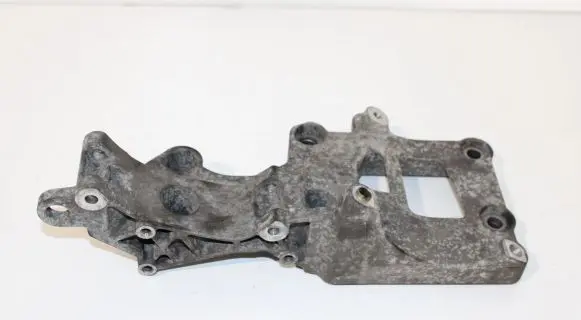 Volkswagen Golf V Generator/alternator bracket 06F903143E