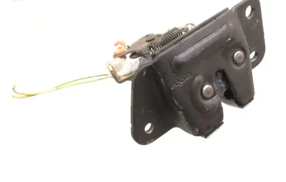 Mitsubishi Space Wagon Tailgate/trunk/boot lock/catch/latch