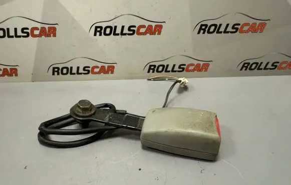 Nissan X-Trail T30 Front seatbelt buckle 050110C4X