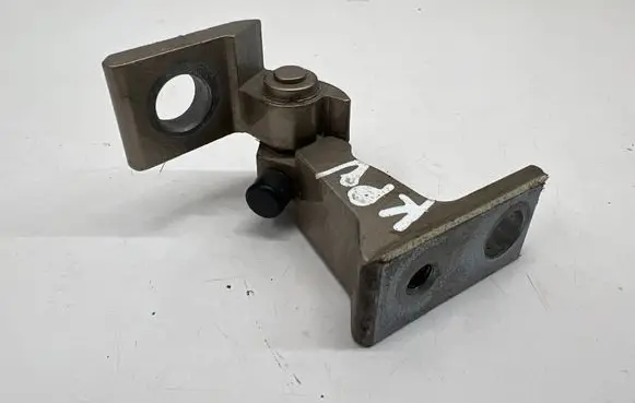 Porsche Macan (95B) Front door upper hinge 