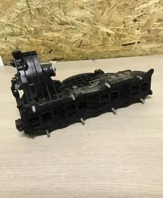 Mercedes-Benz E W212 Intake manifold A6510900037
