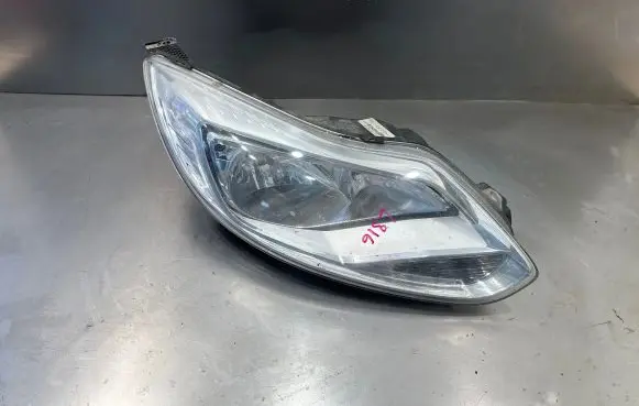 Ford Focus Headlight/headlamp BM5113W029AH 14819 16J77R