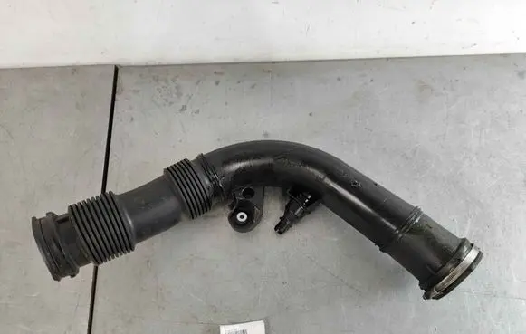 Volvo S90, V90 Air intake hose/pipe 31657341 31439757