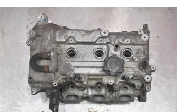 Nissan Micra Engine head 
