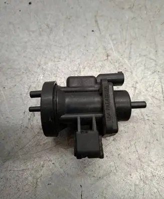Mercedes-Benz E W210 Turbo solenoid valve 0005450427