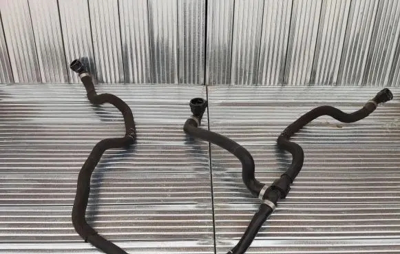 BMW 5 G30 G31 Engine coolant pipe/hose 17128602862