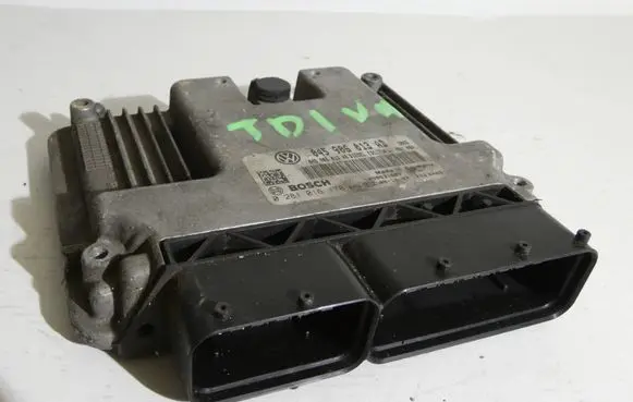 Seat Ibiza IV (6J,6P) Engine control unit/module 045906013AD 045906013AB 0281016170