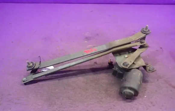 Fiat 500 Cinquecento Front wiper linkage and motor