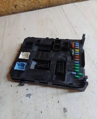 Citroen C4 I Picasso BSM Control unit 28119735 281197280A