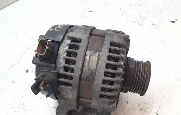 Ford Focus C-MAX Generator/alternator 3M5T10300PD 30735422 104210