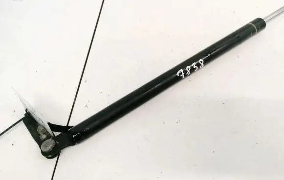 Subaru Forester SF Tailgate/trunk strut/damper
