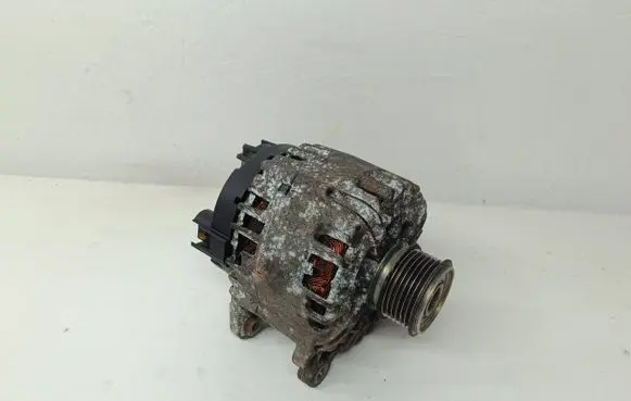 Skoda Octavia Mk2 (1Z) Generator/alternator 03L903024M 316002705 2617854B