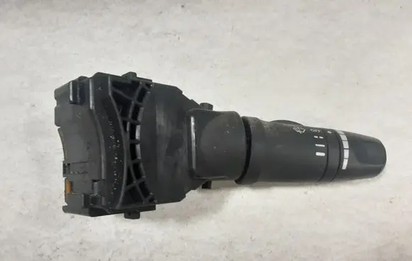 Nissan Primera Wiper control stalk 25560AV710