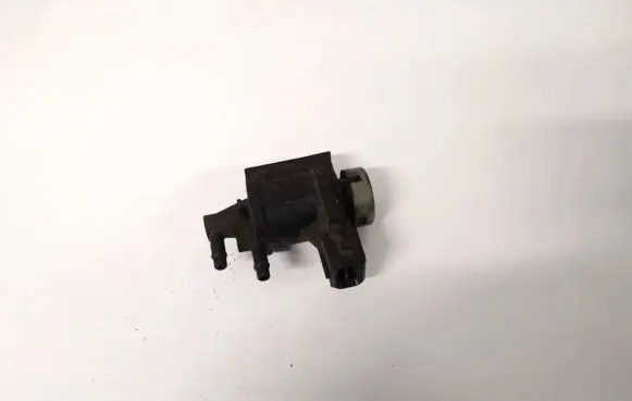 Audi A6 S6 C5 4B Turbo solenoid valve 1j0906283a