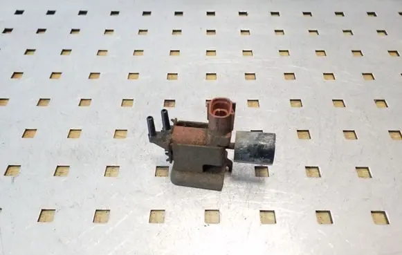 Toyota Land Cruiser (J120) Turbo solenoid valve