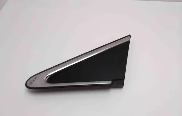 Toyota Avensis T270 Fender grill 6011805020