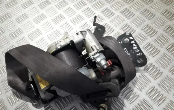 Subaru Legacy Front seatbelt nsb1072