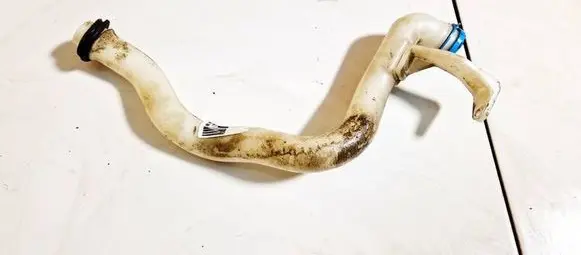 Windshield washer fluid reservoir/tank