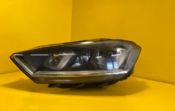 Volkswagen Golf Sportsvan Headlight/headlamp 517941033