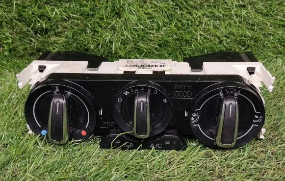 Audi A1 Climate control unit 8XA820045A 901519880003