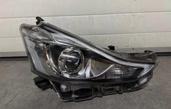 Toyota Prius+ (ZVW40) Headlight/headlamp PRIUSPLUSLIFT